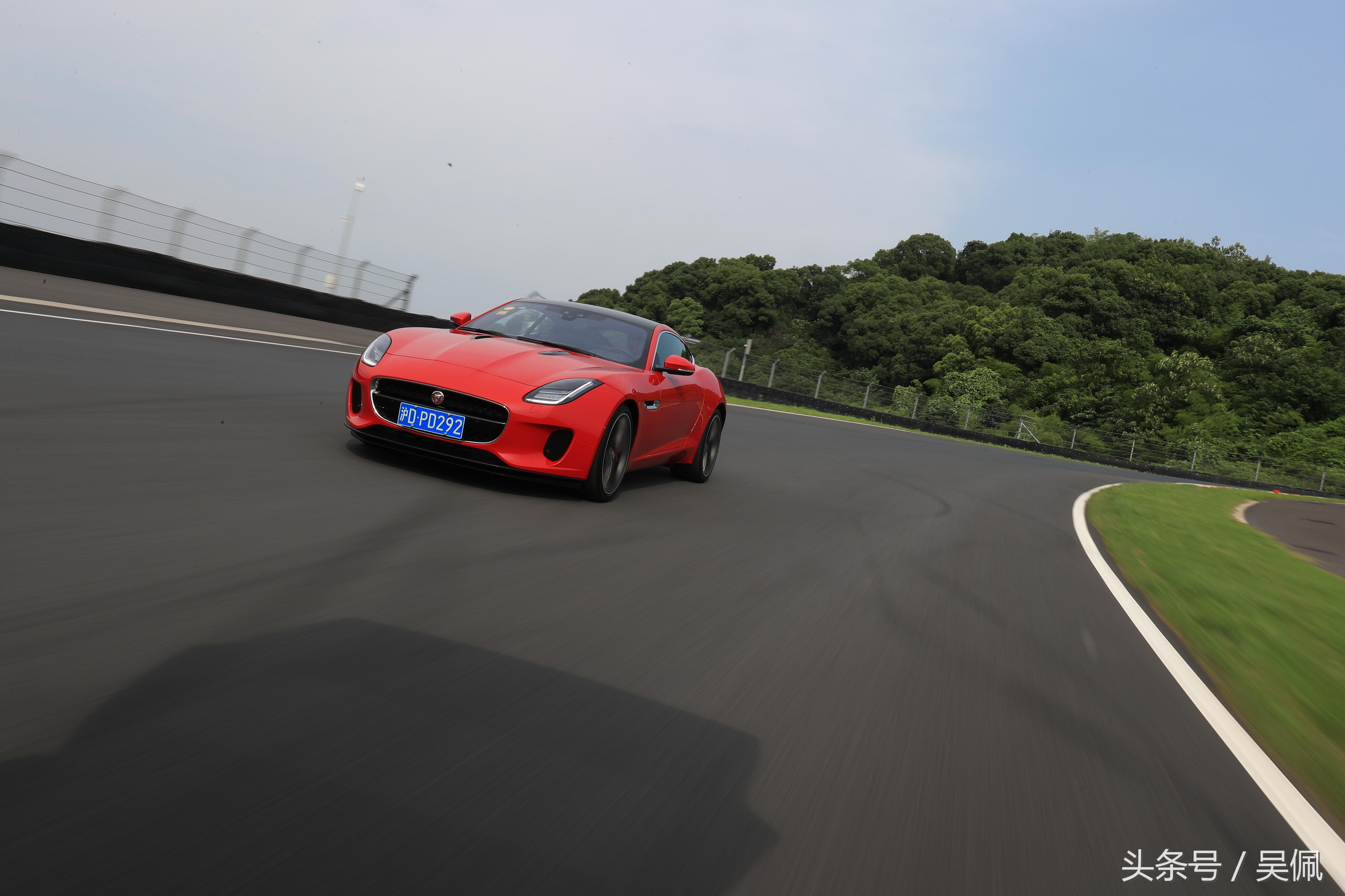 新捷豹f-type2.0t测评,赛道测试捷豹f-type2.0t