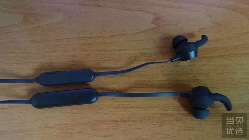 jeetw1蓝牙耳机咋连苹果手机,jeetw1蓝牙耳机连接方法