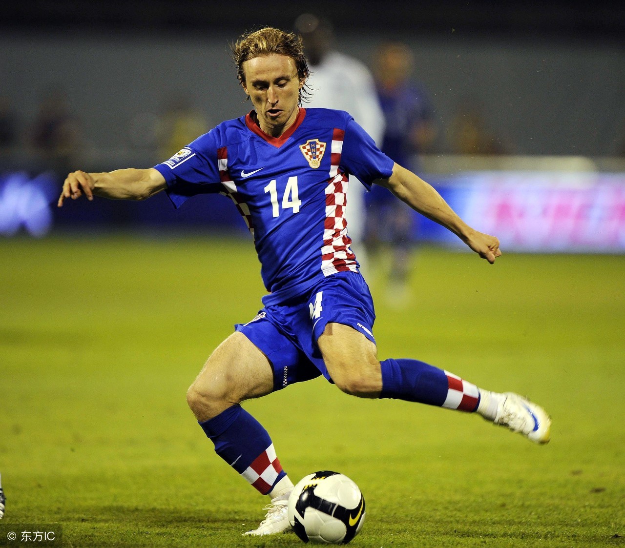 足球球星c罗全名,足球十大巨星c罗