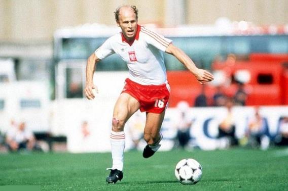 世界杯射手榜排名历史第一名是谁,世界杯历史射手榜第一名