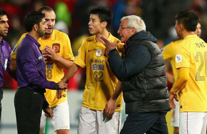 执法秘鲁和法国小组赛这位西亚裁判，是中国足球之耻