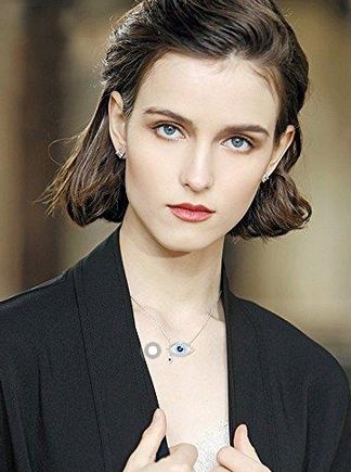 变美还差一条施华洛世奇