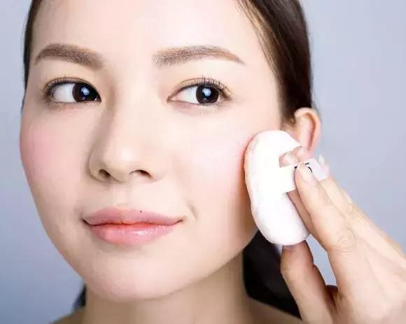 专家教你基础化妆的绝招与窍门,初学者必学的几个化妆技巧