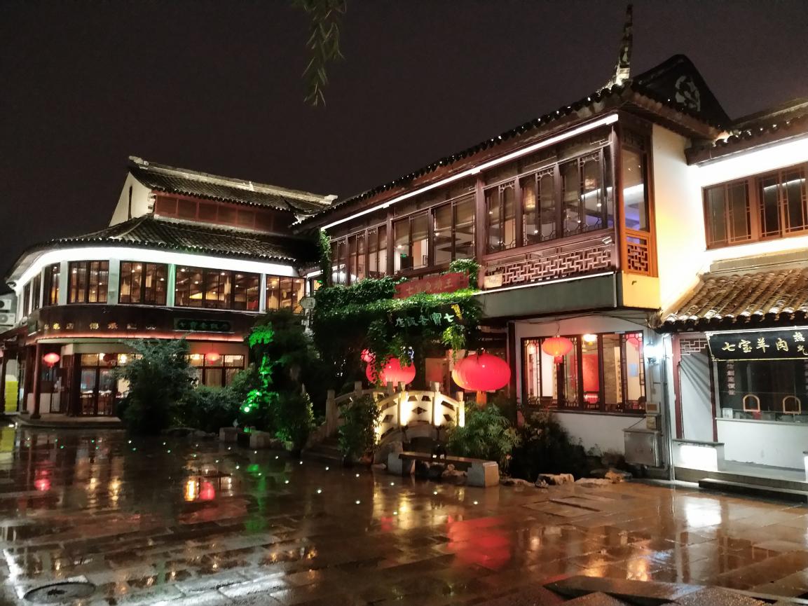 上海最近的古镇七宝老街,带你夜游上海七宝古镇