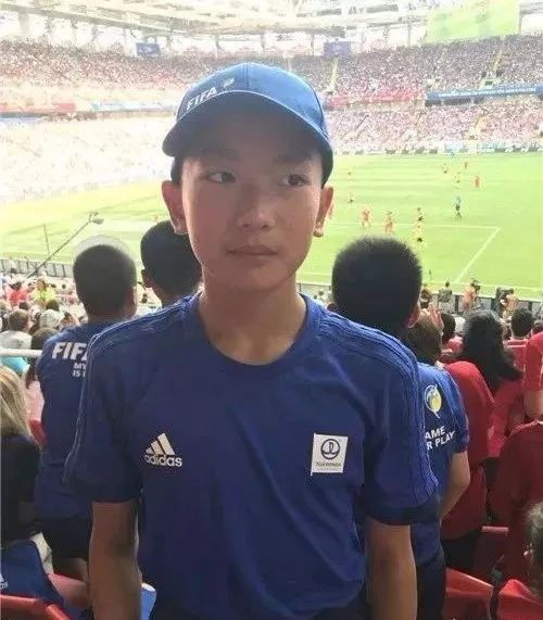 真棒！盐城小球员，昨晚登上世界杯球场！江苏唯一！