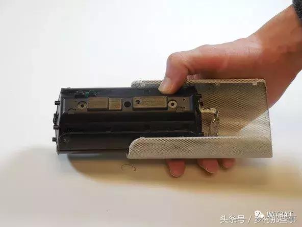 jbl蓝牙音箱flip3拆解视频,jblflip蓝牙音箱拆解不易