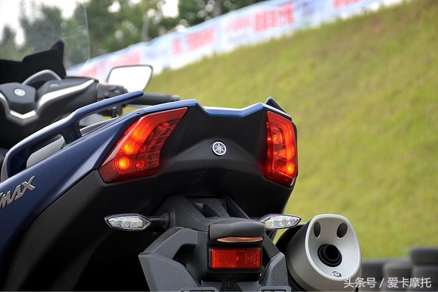 顶级跑羊的不二之选试驾YAMAHATMAXDX