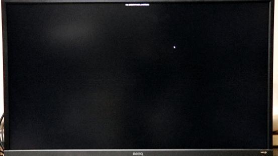 分享我自己在书房用的32英寸显示器,影音娱乐都很爽!