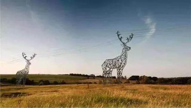 玩转世界杯，俄罗斯人居然连电力铁塔都不放过~