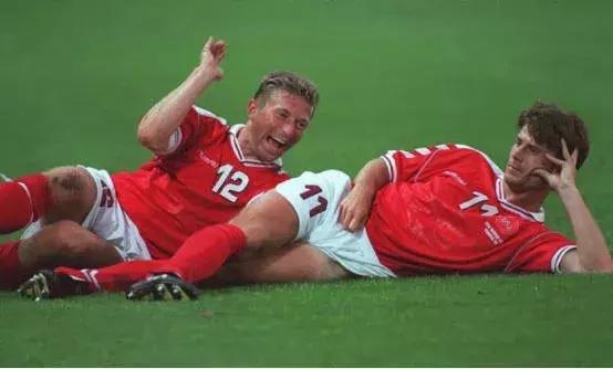 世界杯不单单只看球,世界杯不是年年都有足球看吗