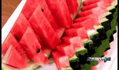 西瓜很红是打了催红素吗,特别甜的西瓜是不是打了药
