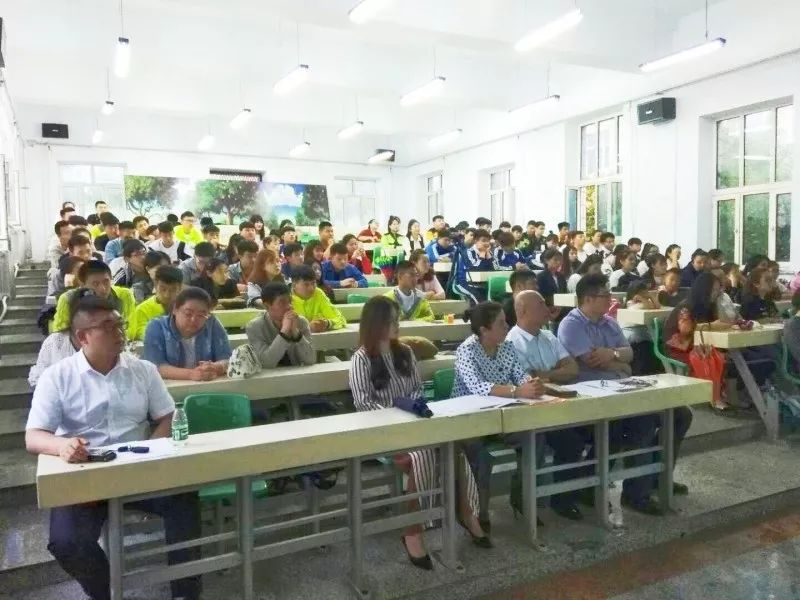 共青团基层组织沙龙,共青团基层沙龙