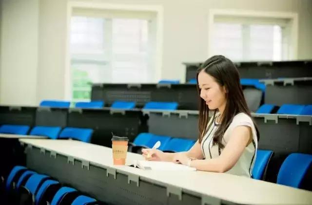 北大光华毕业就业怎么样,普通人学北大光华