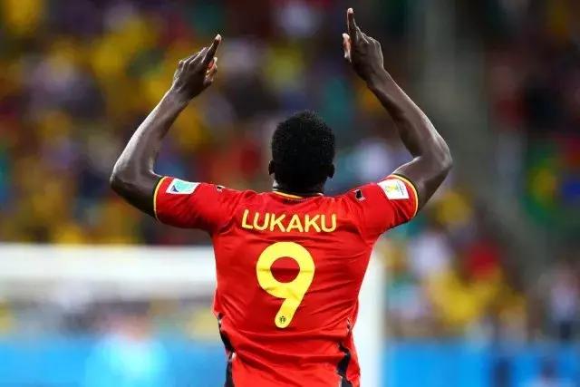 卢卡库：他们再也不会查我的身份证了（中英双语）