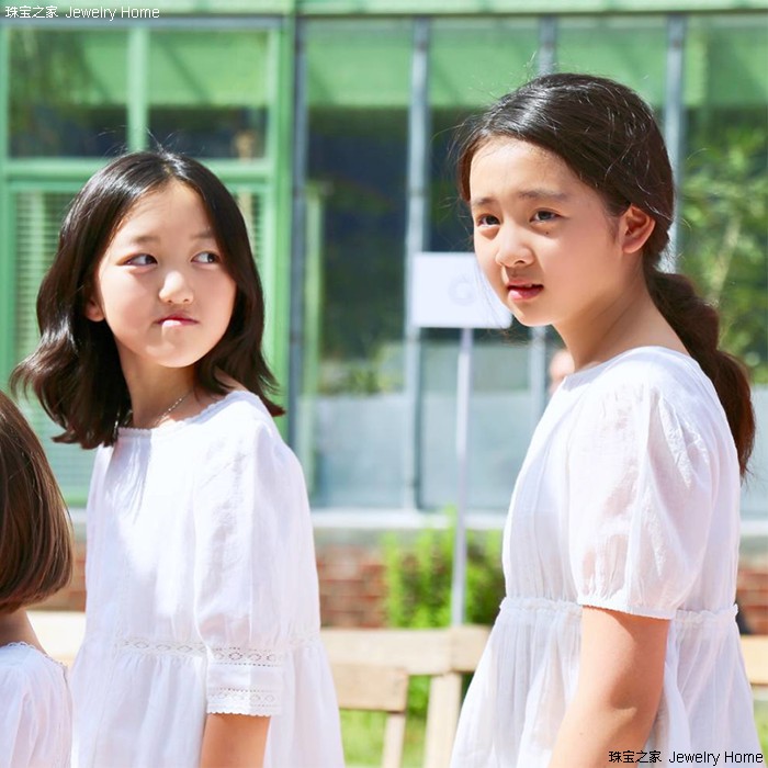 不知不觉，暴走的00后已跻身时尚圈