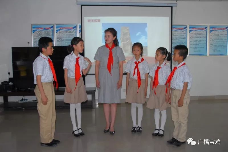 高新区︱《梁家河》精神进基层干部群众热议点赞