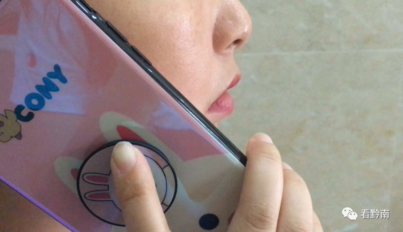 都匀市纹眉,纹眉过敏起小疙瘩很痒图片