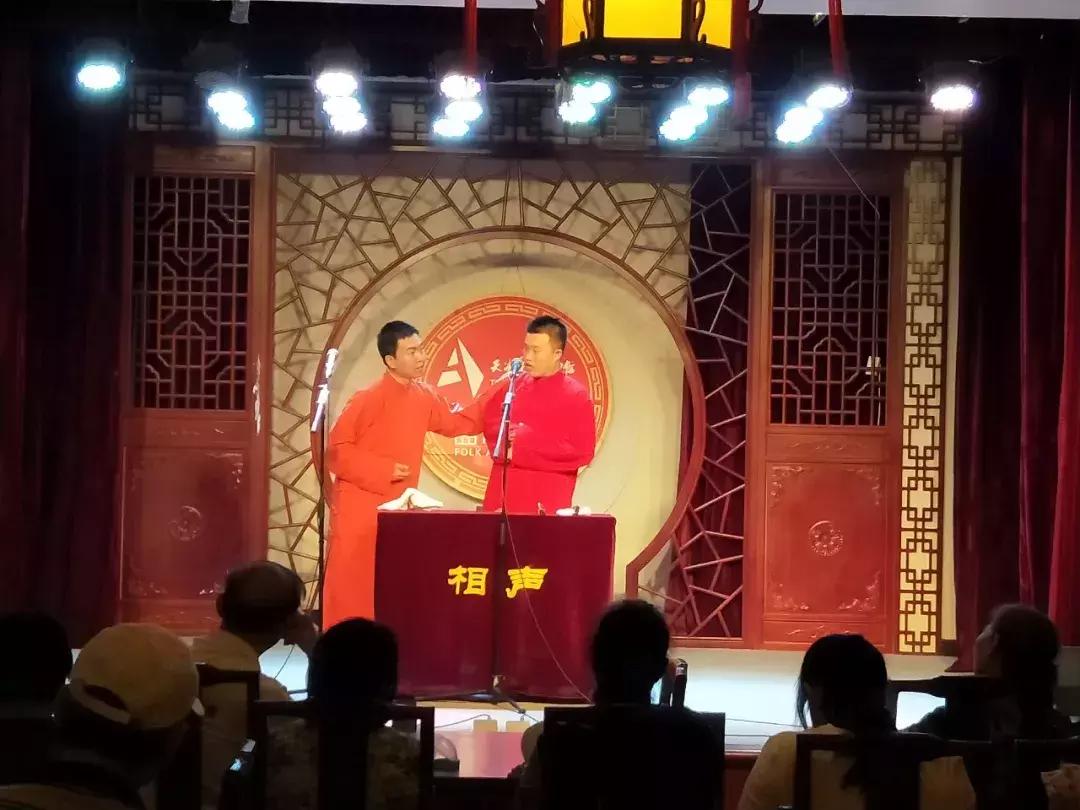 上个周末的群艺馆可以说是情义与情怀双结合，原因何在？快看正文！