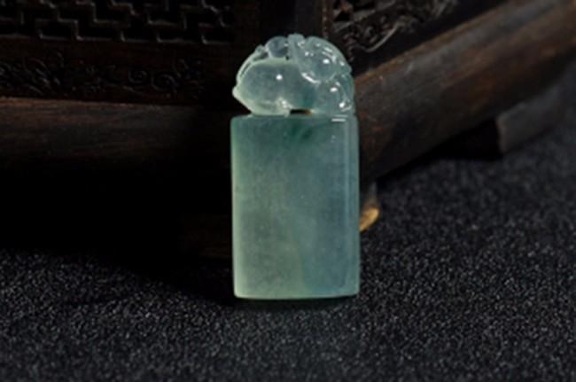 糯冰种翡翠什么样的好,冰糯种的翡翠是什么样的