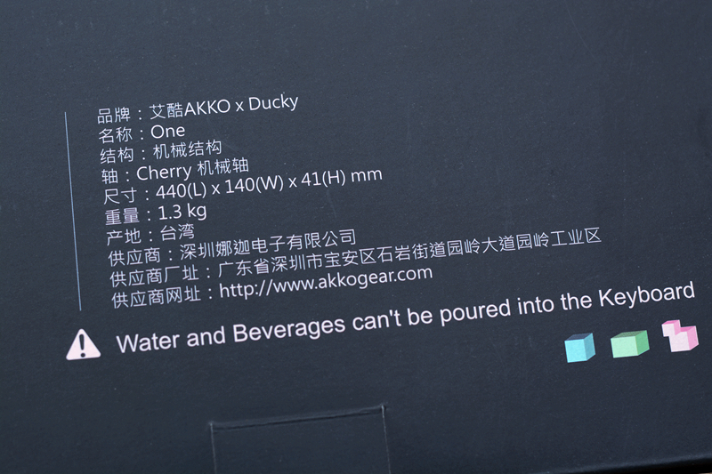 pbt机械键盘彩色背光蓝白键帽,pbt键帽的机械键盘推荐