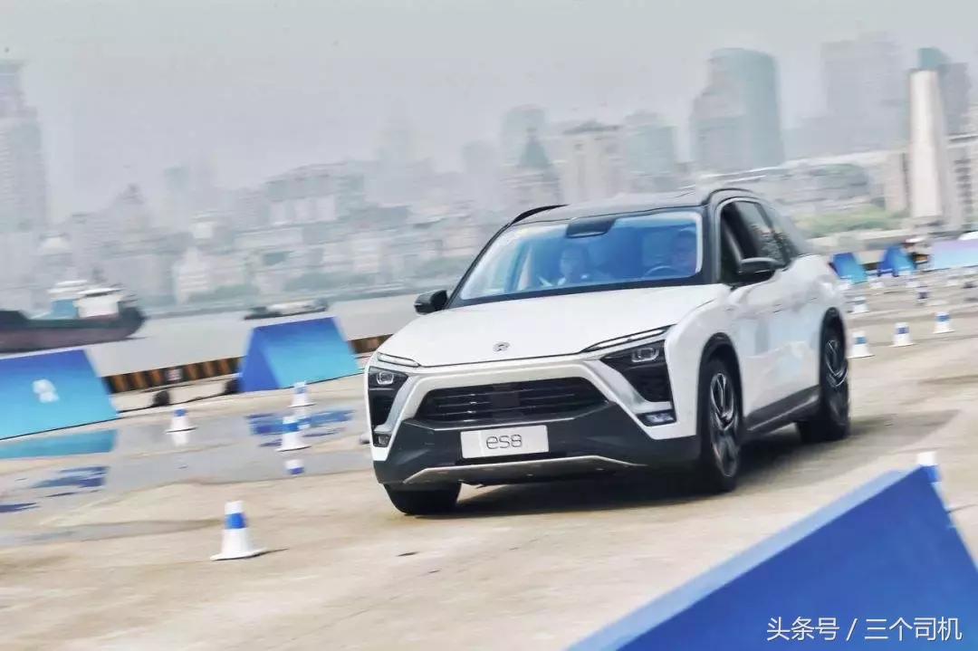 百公里提速4.4秒，50万购买这款纯电7座SUV，但续航仅355公里