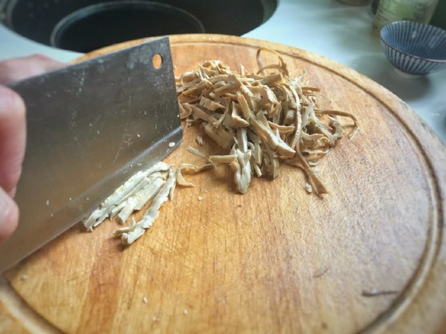 酸的开胃的笋干,笋干怎么做起来好吃又好看