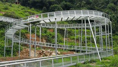 最长的高空玻璃漂流,好玩的高空玻璃漂流