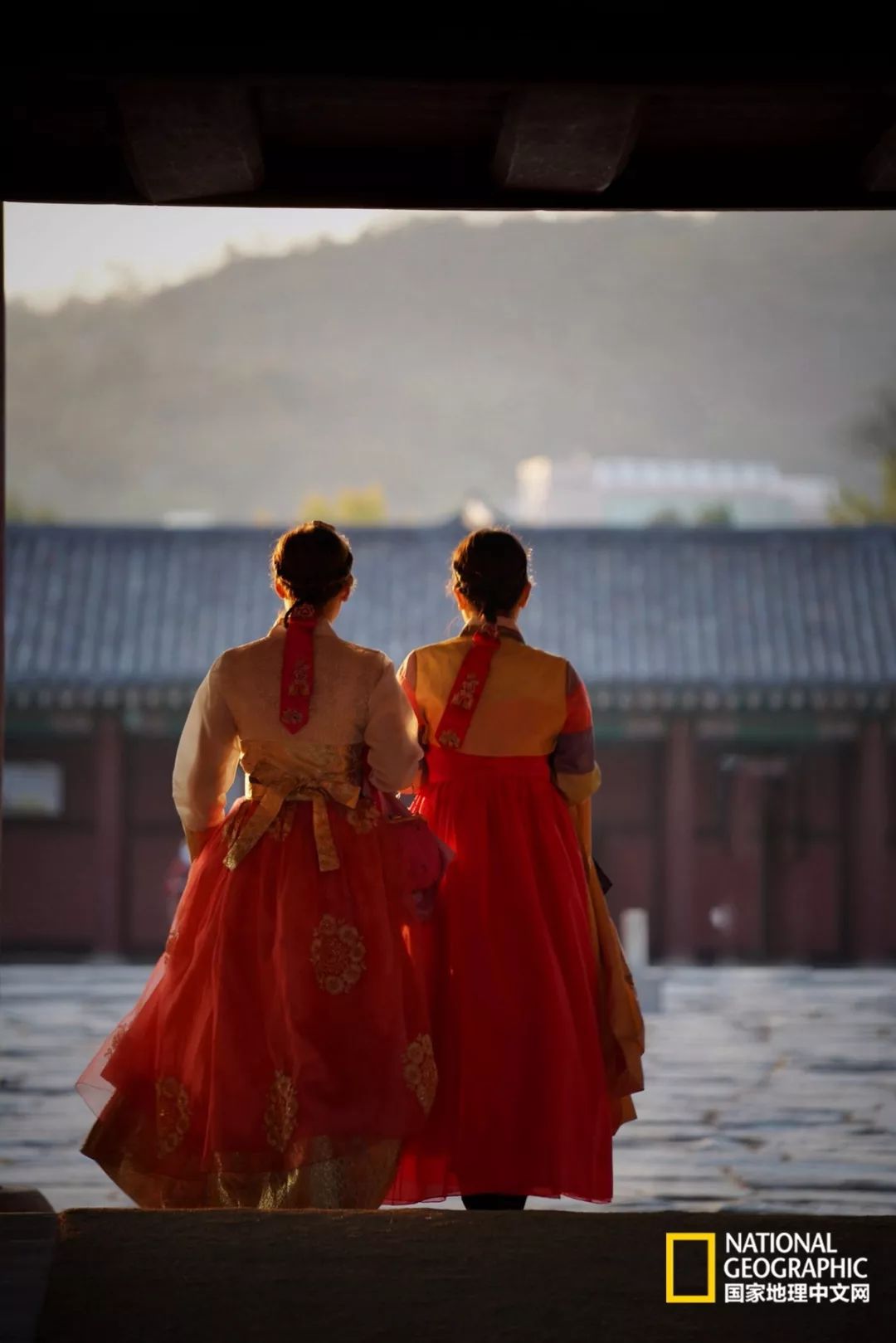 韩国足球的犯规艺术,韩国踢足球犯规现场