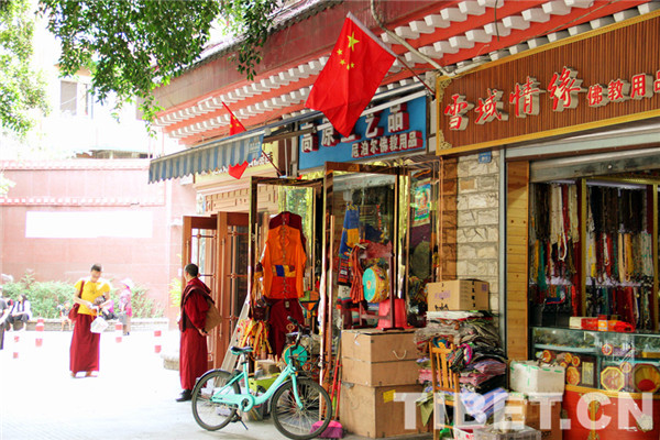 成都哪里有佛教用品,成都藏传佛教一条街在哪里