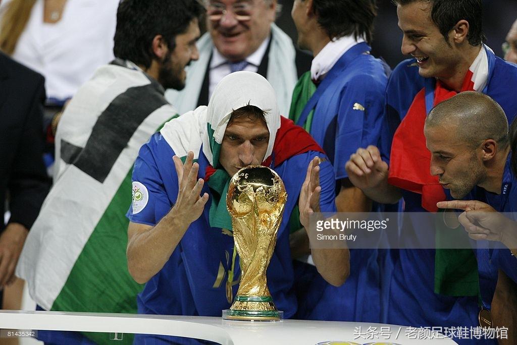 2006年世界杯,意大利带puma攀升巅峰,山猫帮人海战术大获成功