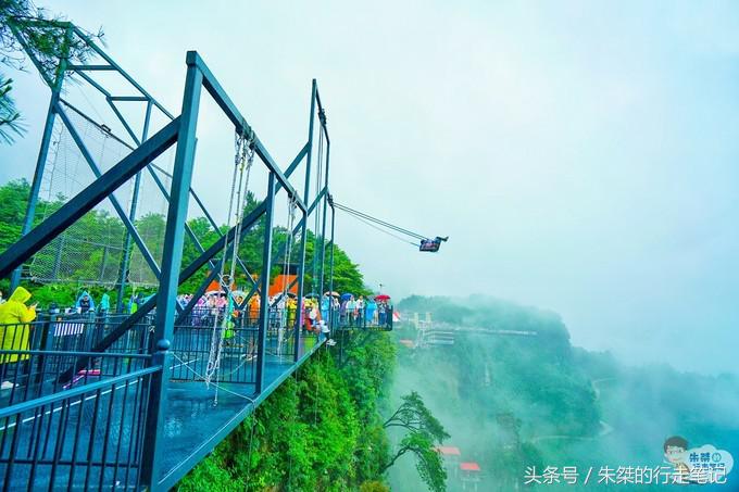 重庆观音桥网红打卡景点白天,打卡重庆网红夜景