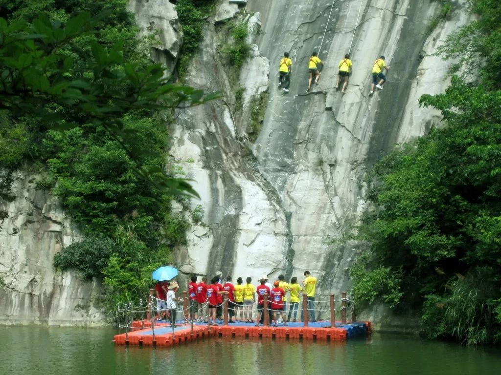 岳西思源学校足球比赛,岳西县足球比赛