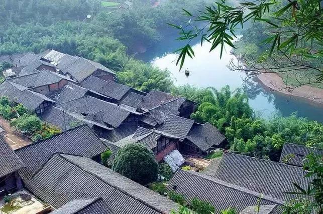 乐山周边竟有这样一个神秘古镇？连历史记载都没有，周末约~