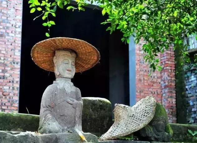 乐山周边竟有这样一个神秘古镇？连历史记载都没有，周末约~