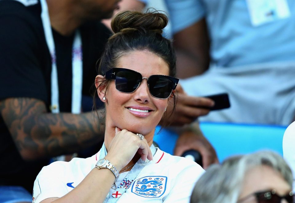 英格兰球队取消禁欲令脚步浮浮踢不起球，瓦尔迪太太C位开杀