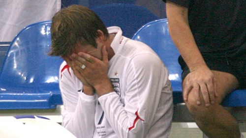 世界杯最遗憾的图片,世界杯十大悲伤背影