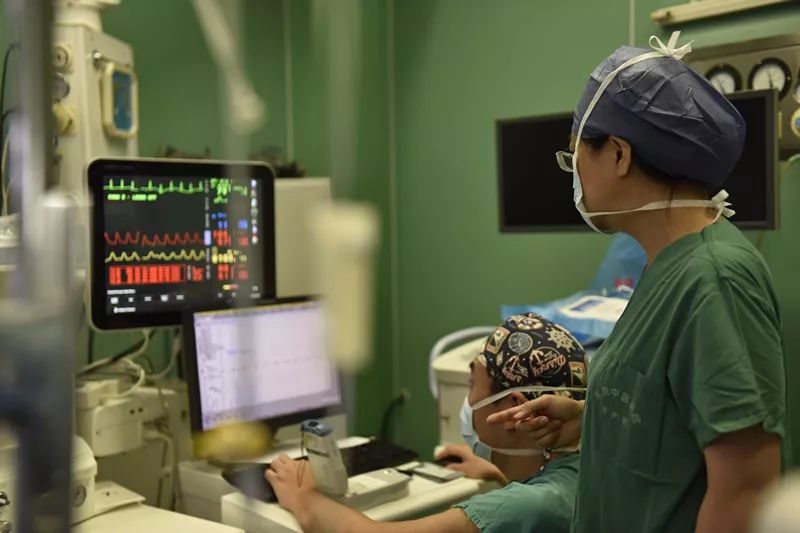 「医院新闻」争分夺秒抢救危重宫外孕患者