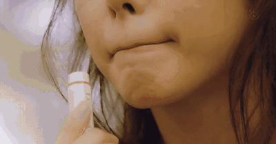 戚薇直播间润唇膏,戚薇用的什么牌子的润唇膏