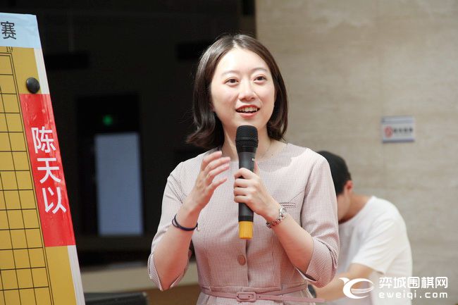 柯洁与韩升周比赛讲解,国手柯洁最新比赛