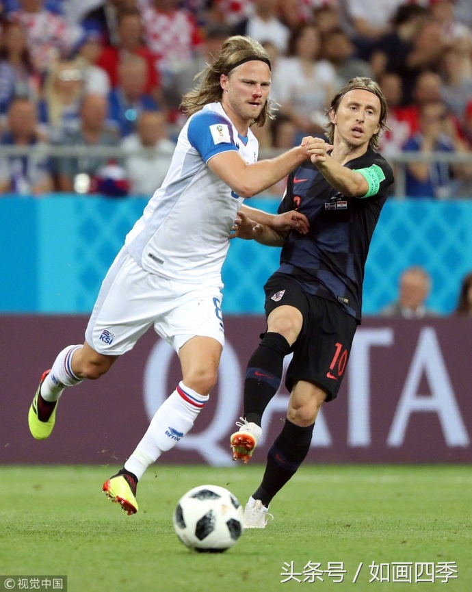 世界杯足球搞笑失误集锦,关于世界杯足球赛的幽默搞笑视频