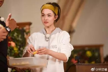 杨幂的刘海发际线,杨幂隐藏发际线的刘海