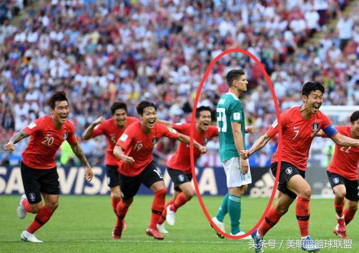 世界杯诡异进球,盘点世界杯史10大头球破门