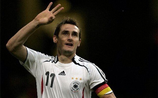 德国队在世界杯上有几次大逆转,德国队在足球世界杯上的历届成绩