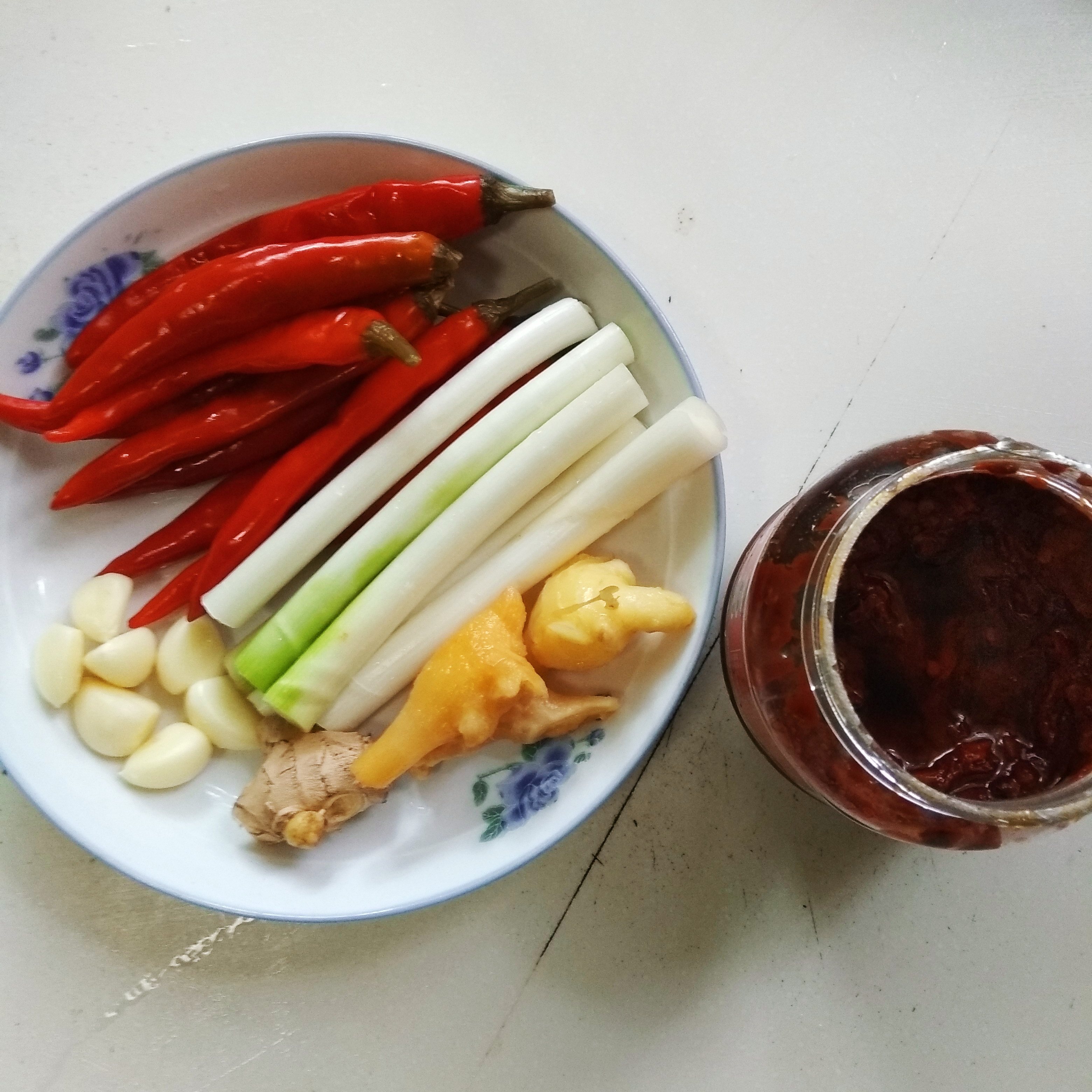 夏天煎饼锅太热怎么防范,煎锅怎么防止爆油