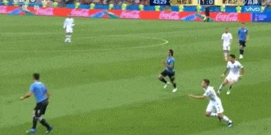 黄健翔评价贺炜,黄健翔说苏亚雷斯