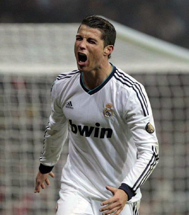 世界足坛史上十大巨星排名,世界足坛历史十大超级巨星