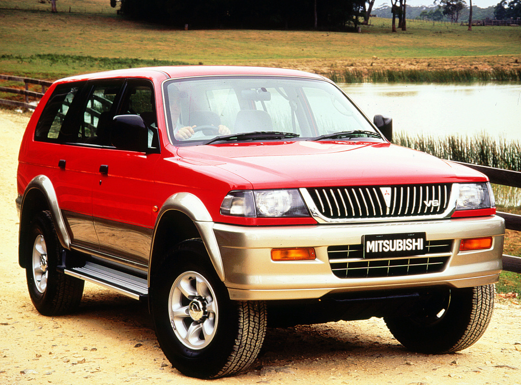 新三菱帕杰罗Sport曝光,帕杰罗和帕杰罗sport哪个好