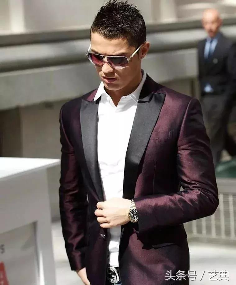 梅西c罗戴袖标,梅西c罗明星赛球衣