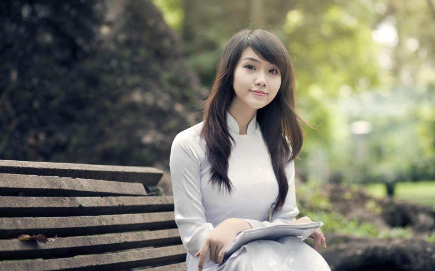 聪明的男人，都会用四个套路，把女神成功的追到手！