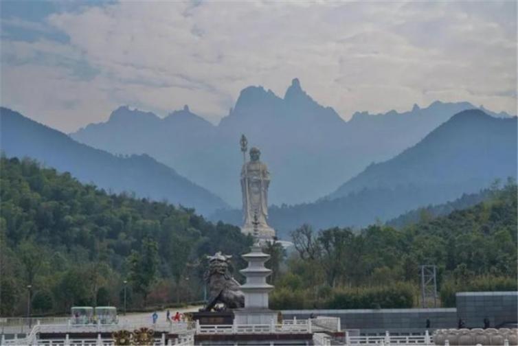 安徽自驾游小众景点,安徽旅游必去十大景点皖南古村落